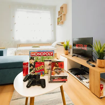 -games & Ps3- 15 Min To Nevsky Chathedral Apartment Sofia