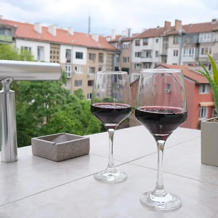 -games & Ps3- 15 Min To Nevsky Chathedral Apartment *