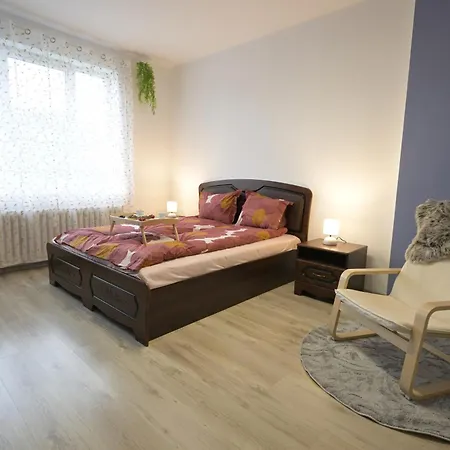 -games & Ps3- 15 Min To Nevsky Chathedral Apartment *